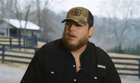 luke combs gets pretty woman treatment buying rolex|luke combs apologizes.